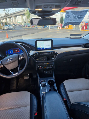 Ford Escape 2.5 Titanium Hybrid At
