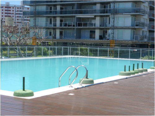 Imagen 29 de 30 de Apartamento En Mansa, 2 Dormitorios