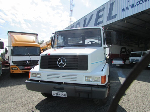 Mercedes Benz 1618 (baixa Km)