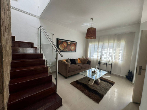 Se Vende Townhouse 168m2 Residencia Muralla Alta Urb. Los Mangos Cod 259787