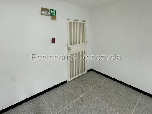 Planta Industrial En Alquiler, La Urbina - Marigreys Blanco - #25-21986