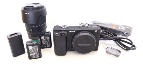 Camara Sony Ilce-a6400m E-mount Aps-c 18-135mm Oss Zoom Wifi