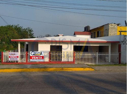 Confortable Casa En Renta O Venta En La Calzada En Tuxpan