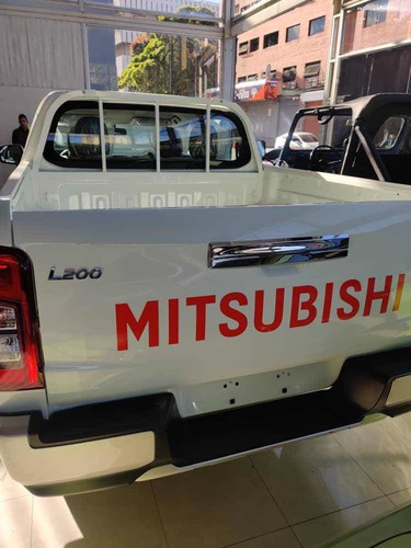 Imagen 3 de 6 de Mitsubishi L200 4x4