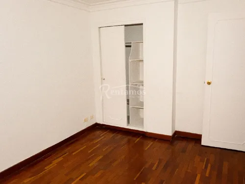 Apartamento En Arriendo En Castropol. Cod A776181