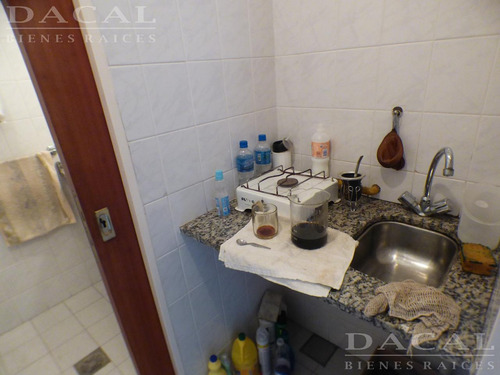Depósito En Venta En La Plata Calle 119 E/ 526 Y 527 Dacal Bienes Raices