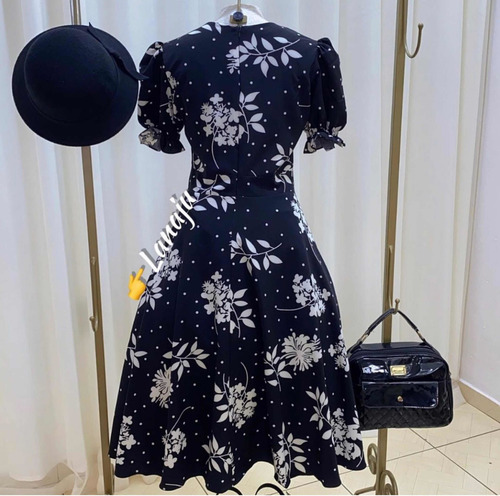 Imagem 9 de 9 de Vestido Rodado Midi Preto Estampado Suzy