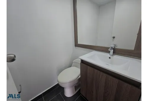 Amplios Espacios Y Excelente Ubicacion(mls#255253)