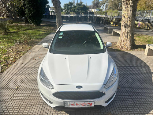 Ford Focus III 1.6 Sedan S
