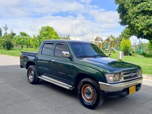 Toyota Hilux 2.4l 4x2