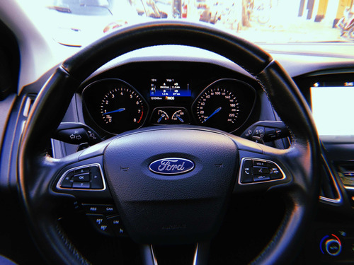 Imagen 10 de 14 de Ford Focus Titanium 2.0 4p. 2018 Automático Full Con Cuero