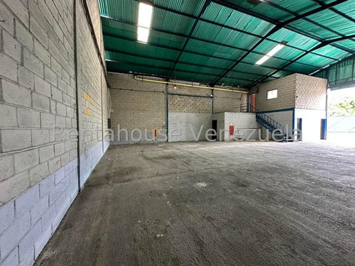 Gjg Vende Galpon En La Providencia Avenida Casanova Godoy E Intercomunal 25-7396