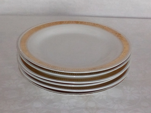 Imagen 3 de 9 de Vajilla China Con Borde Dorado Para Postre.
