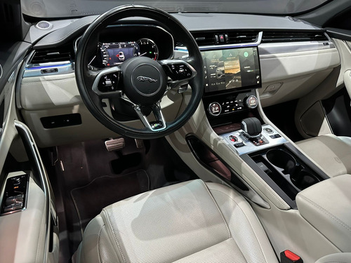 Jaguar F-PACE 3.0 R-Dyn.SE AWD 340cv (Híbrido)