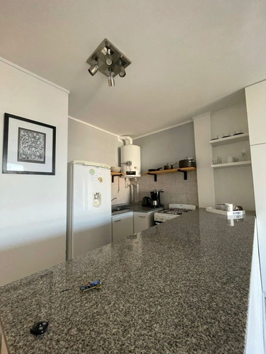 Imagen 7 de 12 de Confortable Estudio Con Vista Al Rio Paraná