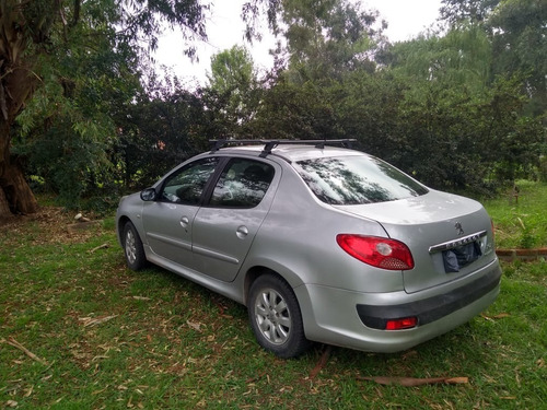 Peugeot 207 Sedán 1.4 Con Gnc