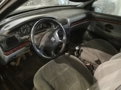 Imagen 5 de 6 de Peugeot 406 2.0 Chocado