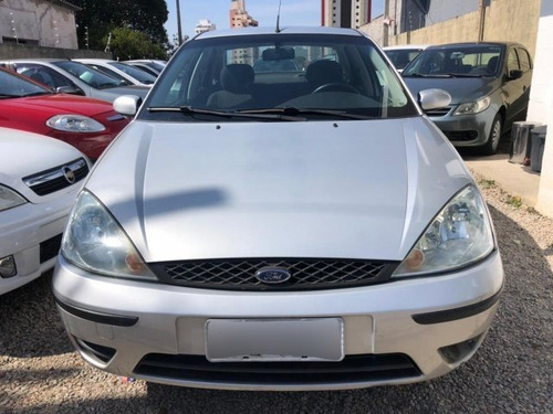 Imagem 2 de 5 de Focus Sedan 1.6 Glx Sedan 8v Gasolina 4p Manual