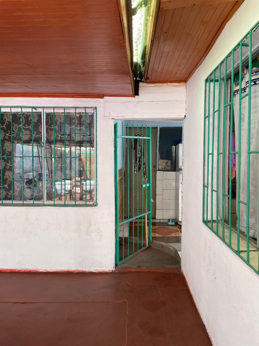 Se Vende Casa Con Departamento Interior En La Pintana