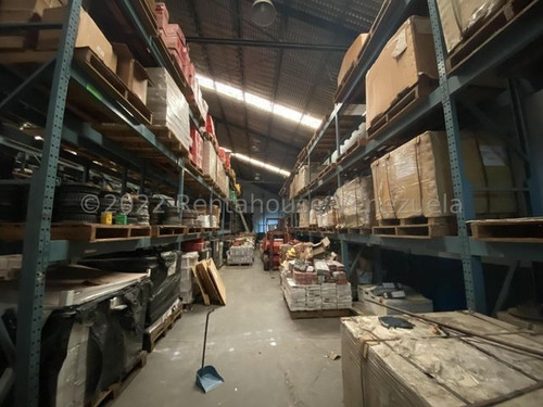 Galpon En Venta En Las Acacias.