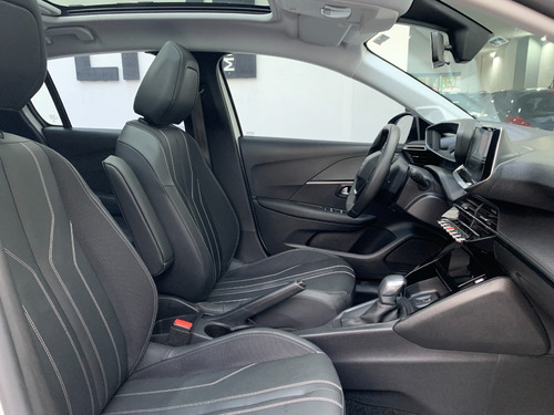 Imagen 18 de 25 de Peugeot 208 Feline Tiptronic 1.6 Año 2021 - Liv Motors