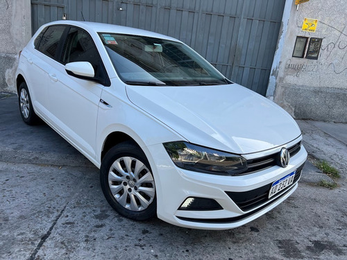 Imagen 24 de 25 de Volkswagen Polo Trendline 2018 / 50000 Km / Unico Dueño
