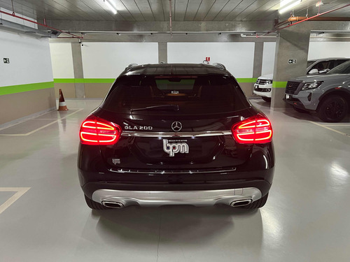 Mercedes-Benz Classe GLA 1.6 Advance Turbo Flex 5p