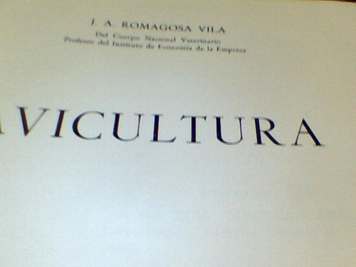 J. A. Romagosa Vila - Avicultura (c273)