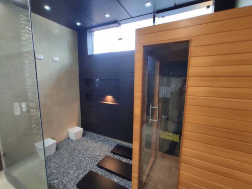 Imagen 9 de 17 de Casa En Pueblo Nuevo, Polígono De Tiro, Totalmente Amoblada.
