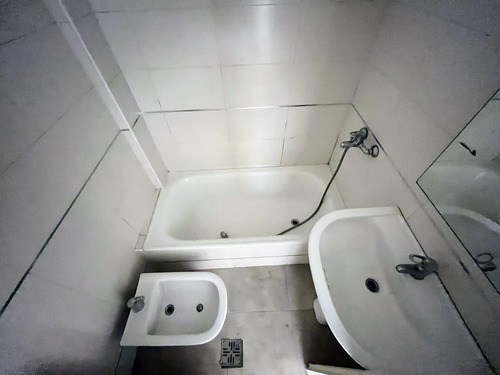 Barrio Observatorio - Departamento En Complejo Cerrado De 1 Dormitorio - Patio Con Asador
