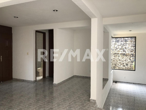 Casa En Venta En Jardines Del Ajusco