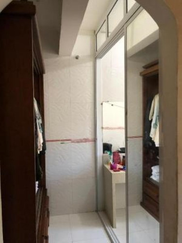 Chácara No Litoral Com 04 Dormitórios Em Itanhaém/sp