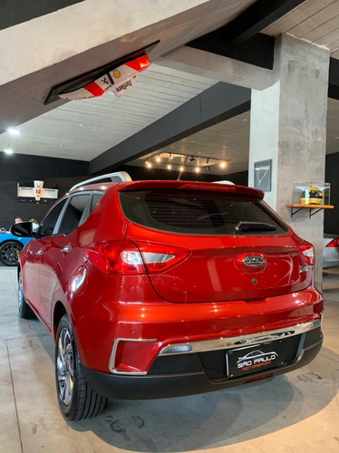 Imagem 4 de 9 de Jac T40 2018 - São Paulo Motorsport