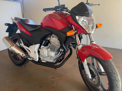 Imagem 2 de 8 de Honda Cb300