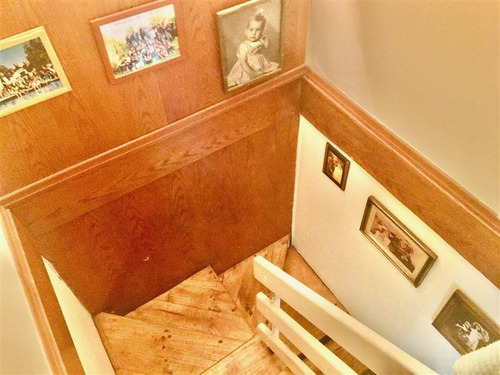 Casa En Venta De 6 Dorm. En La Reina