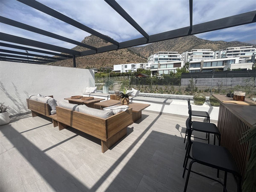 Towhouse Con Patio Y Azotea En Venta 3 Dorm. En Las Condes