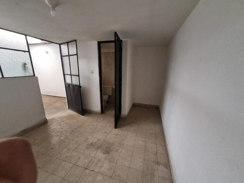 Oficina En Renta En Colonia San Miguel Apinahuizco, Toluca, Estado De México
