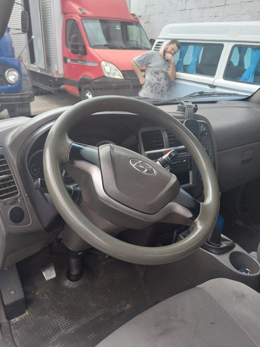 Hyundai HR 2.5 Hd Cab. Curta S/ Carroceria Tci 2p