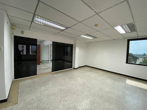 Imagen 6 de 10 de ¡alquiler! Oficina En Centro Empresarial Cristal (88 M2)