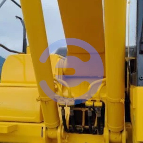Imagem 3 de 8 de Escavadeira Komatsu Pc240-8