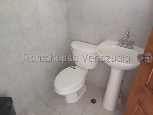Julio Perez Vende Casa En Cabudare Cod Flex #25-12365 An