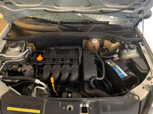 Renault Clio Sedan Expression 1.0 16v