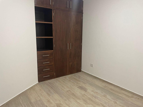 Departamento En Venta En Col. La Moderna
