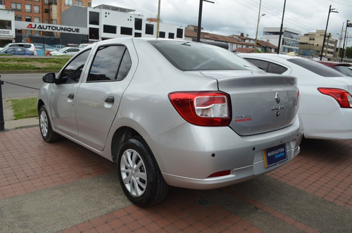 Imagen 15 de 22 de Renault Logan Expresion 1.6 Automatico Sedan