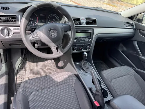 Volkswagen Passat 2.5 Comfortline At