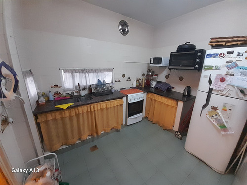 Venta 2 Viviendas De 3 Amb C/u S/172 M² De Lote