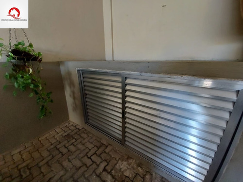 Imagem 17 de 18 de Amplo Apartamento Reformado À Venda Na Região Da Enseada ( Próximo Praia). - Ap05675 - 69194759