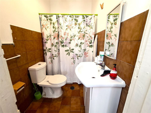 Casa En Venta De 3 Dorm. En Comuna De Santiago