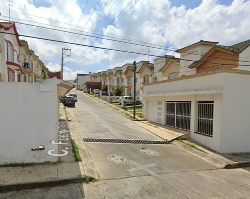 Casa En Remate Bancario- Fuente De Platón, Las Fuentes, Veracruz - Jcbb3