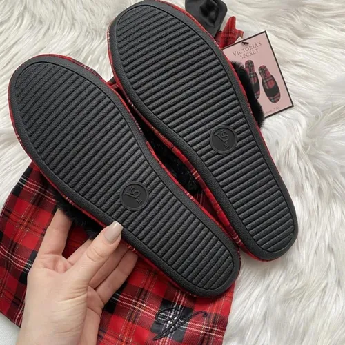 Pantuflas victoria online secret negras